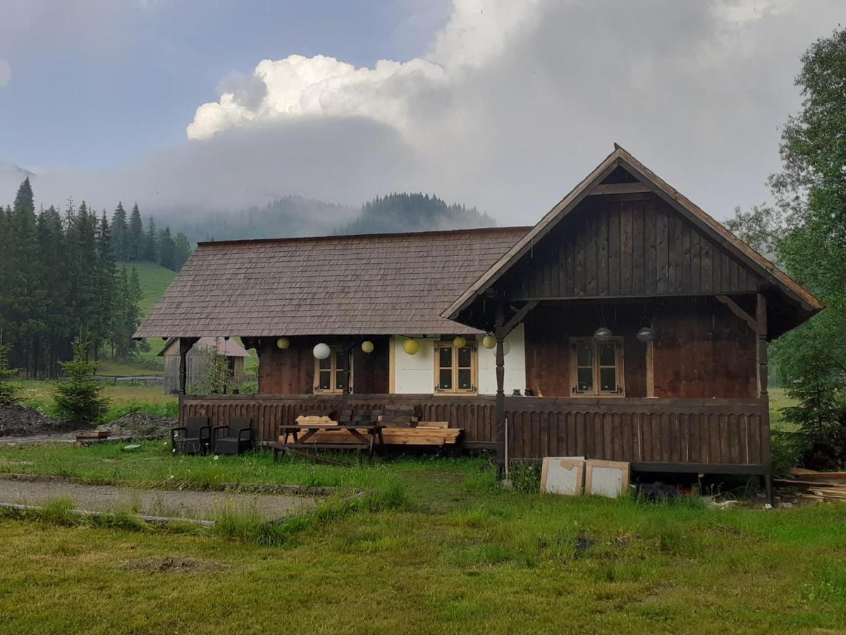 Hotel casuta valea stanei Valea Stanii Esterno foto