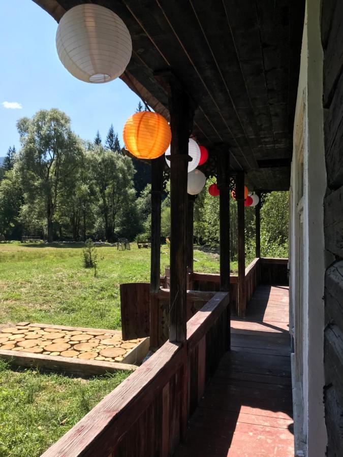 Hotel casuta valea stanei Valea Stanii Esterno foto